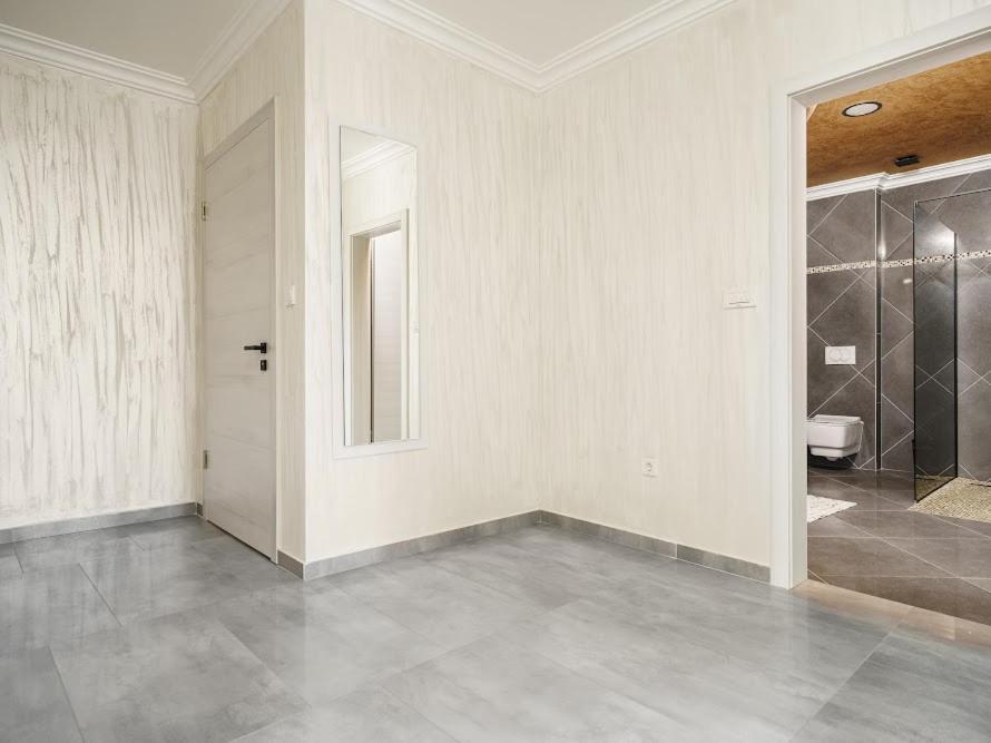 Luxury Apartments-La Dino Maky 沃迪切 客房 照片
