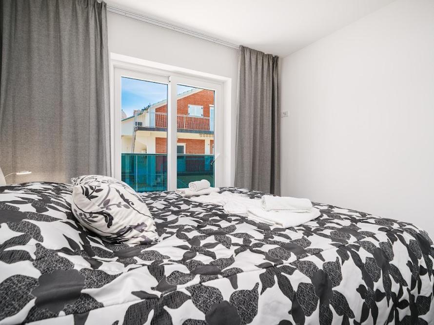 Luxury Apartments-La Dino Maky 沃迪切 客房 照片